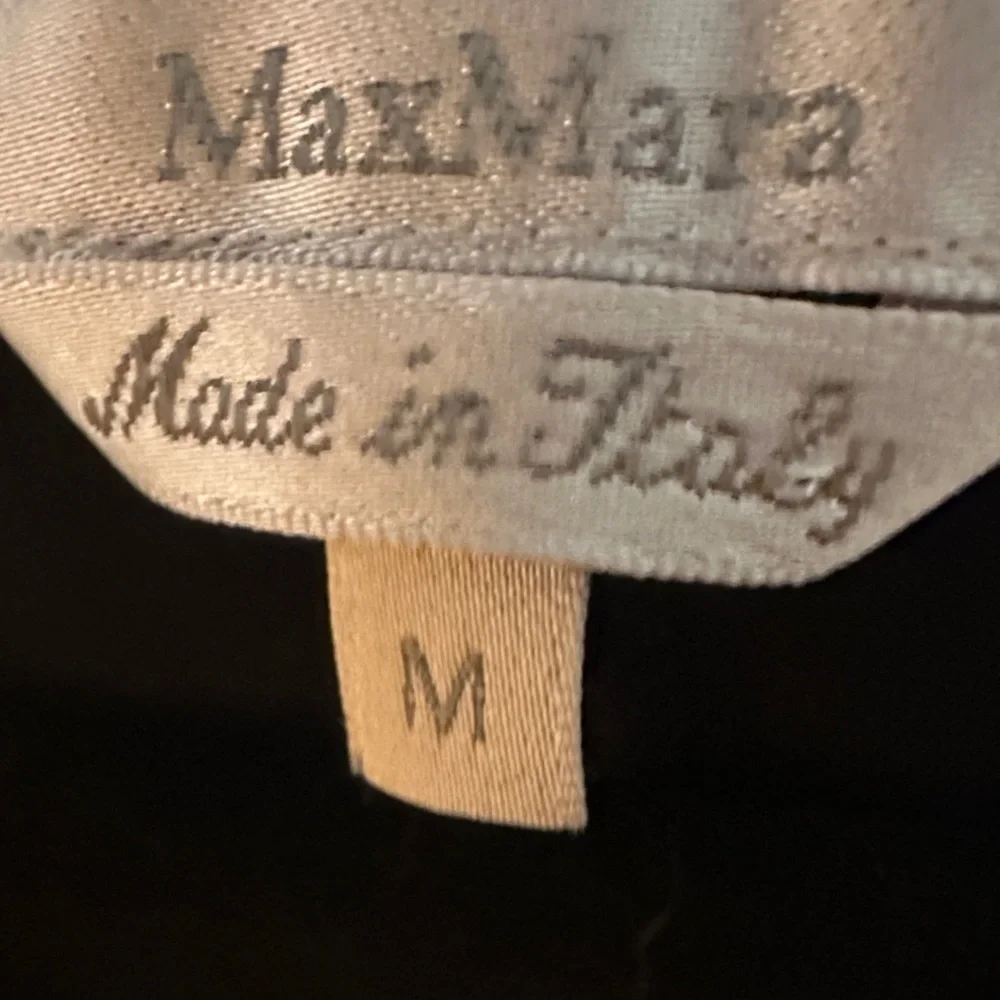 MaxMara Elegant Black Faux Wrap Top - Picture 7 of 7